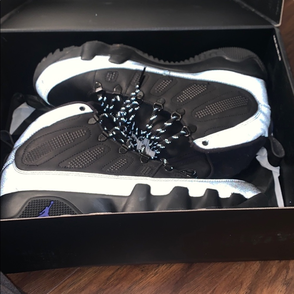 Jordan 9 concord boot